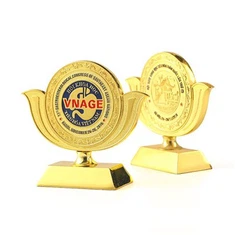 Dinja Sports Super Metall Premju Trofew